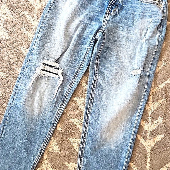 Edgely 90s taper jeans rivet detailing distressed soft jeans size 4 New - Picture 3 of 7